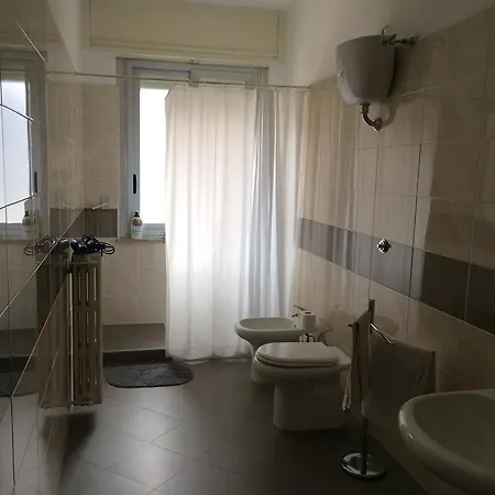 Casa Vacanza Letizia דירה לצ'ה